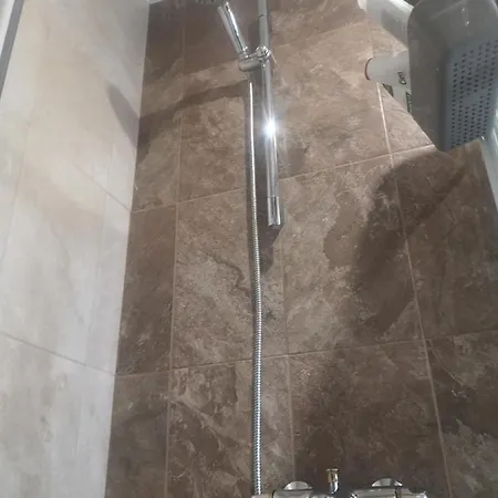 апартамент 9 Queen's View Apartmán *